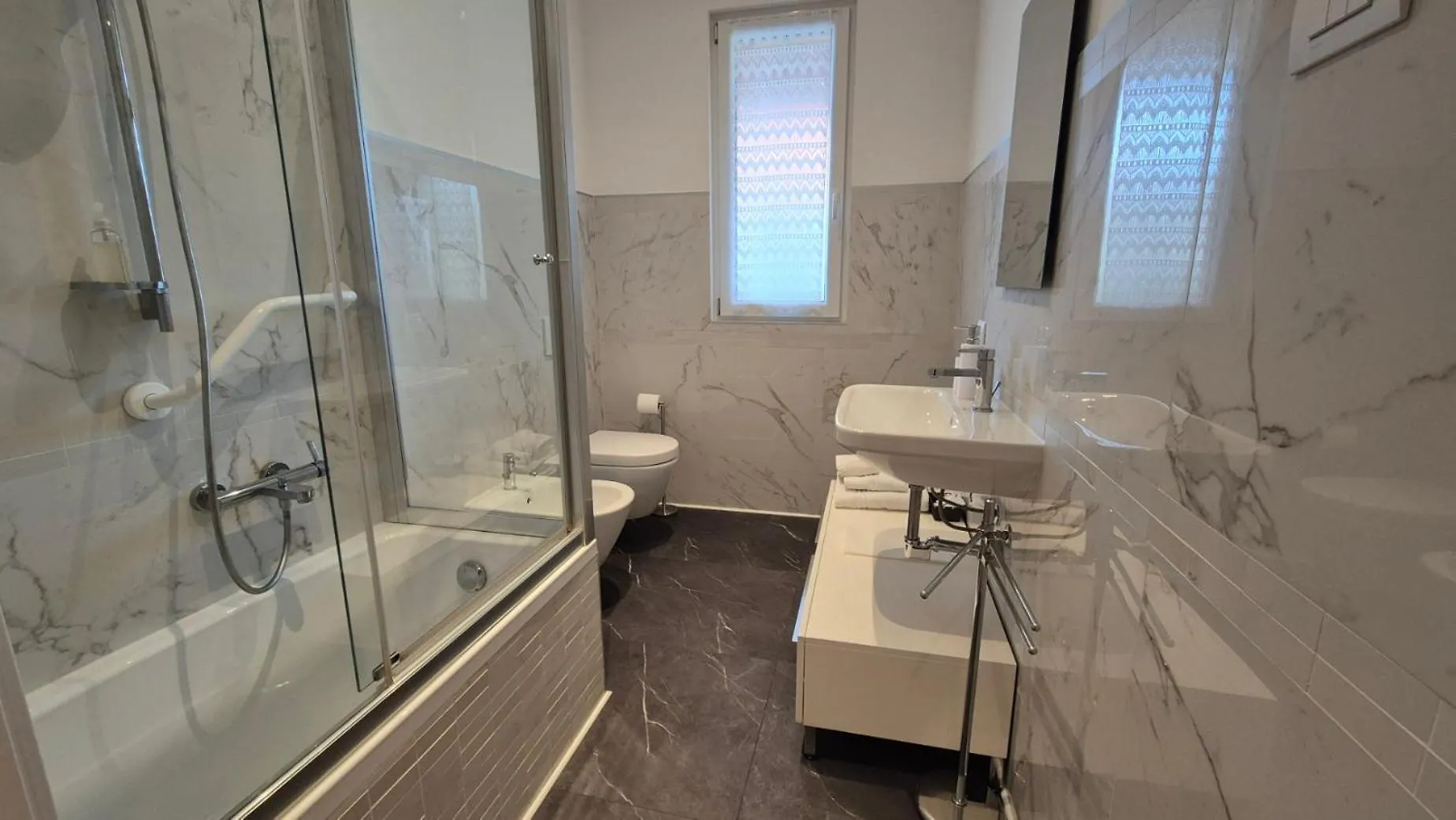 Casa Spagnolo Verona 0*,